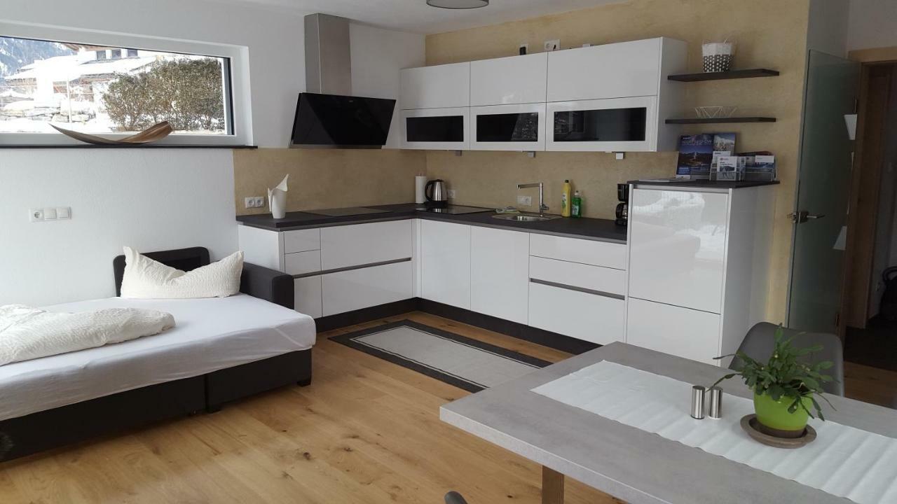Alpenappartement Sonne Umhausen Esterno foto